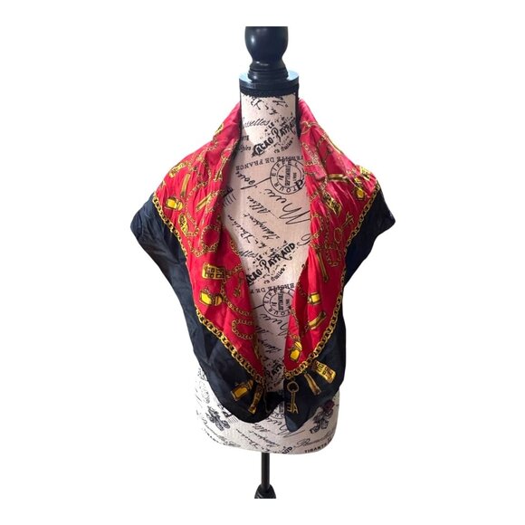 Elizabeth Arden Red Door Silk Scarf 32.5" Red & Black Chain Print Made In Italy - Picture 2 of 8
